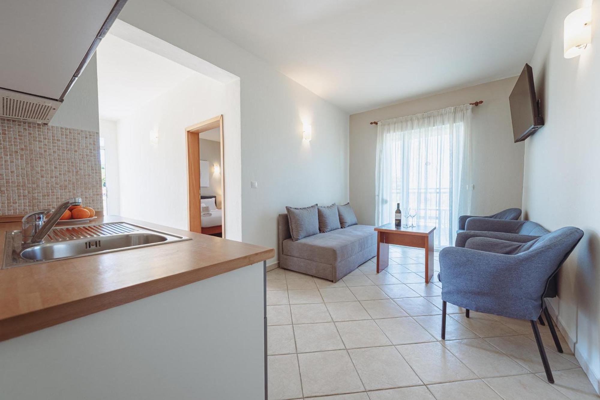 Ampelia Hotel Kassandra 하니오티 외부 사진